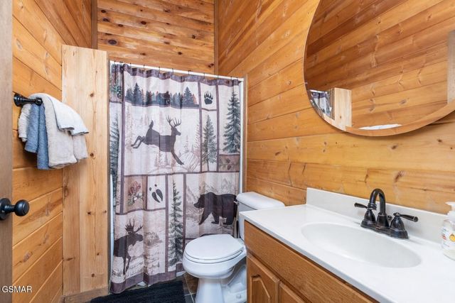 531 Gatlin Drive, Gatlinburg, TN 37738