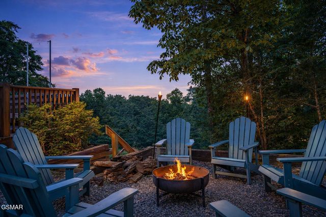 531 Gatlin Drive, Gatlinburg, TN 37738