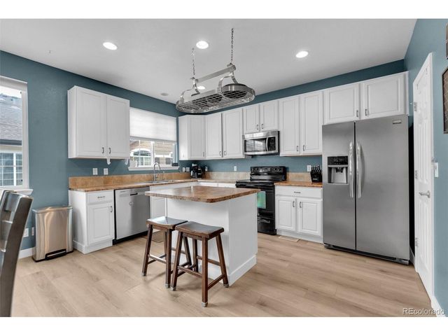 1424 Turnberry Dr, Castle Rock, CO 80104