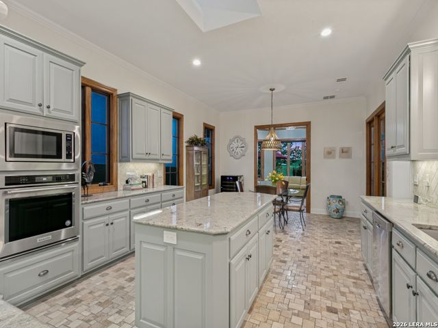 9 Bristol Green, San Antonio, TX 78209