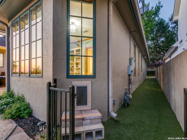 9 Bristol Green, San Antonio, TX 78209