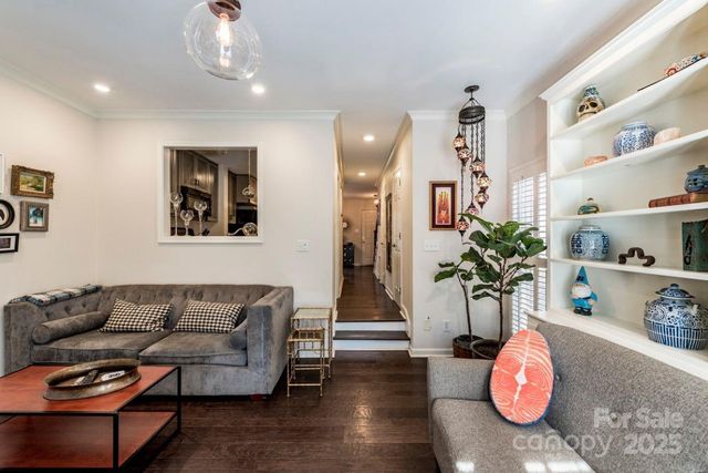 520 N Poplar Street I, Charlotte, NC 28202