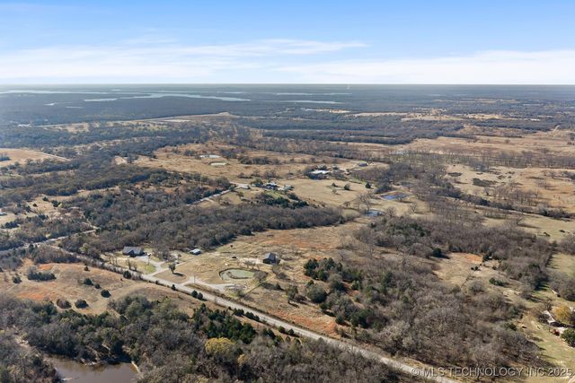 95 Express Road, Ardmore, OK 73401