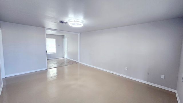 5403 McKnight Dr, Odessa, TX 79762