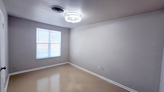 5403 McKnight Dr, Odessa, TX 79762