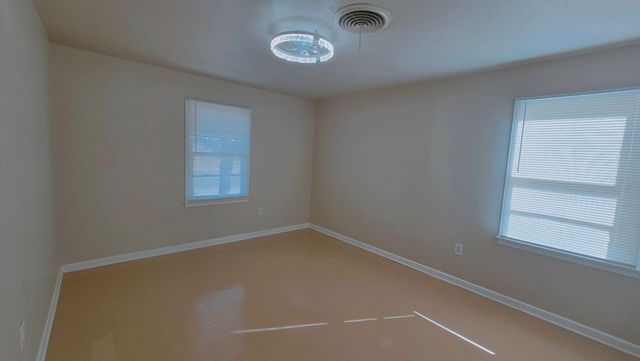 5403 McKnight Dr, Odessa, TX 79762