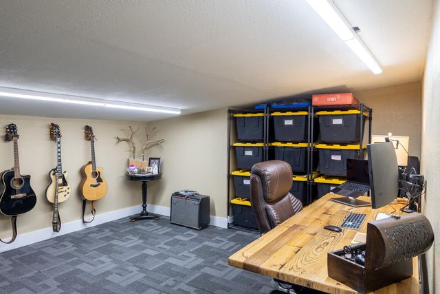 563 Comanche Drive, Lubbock, TX 79404