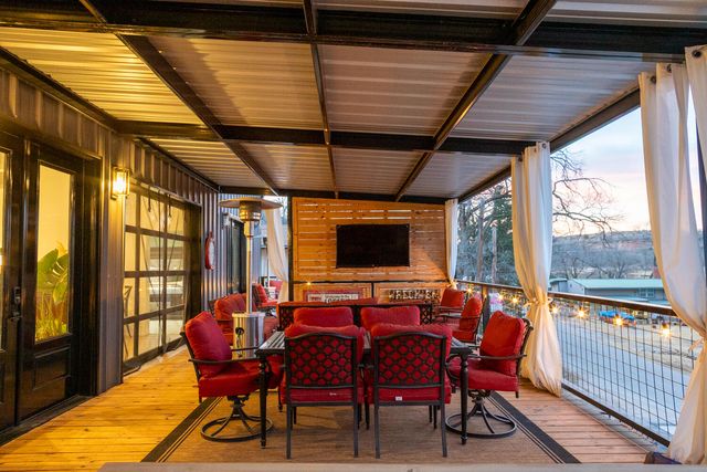 563 Comanche Drive, Lubbock, TX 79404