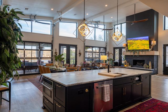 563 Comanche Drive, Lubbock, TX 79404