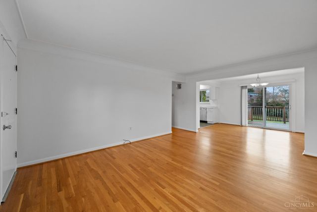 9470 Wynnecrest Drive, Blue Ash, OH 45242