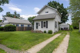 1901 E 23rd Street, Des Moines, IA 50317