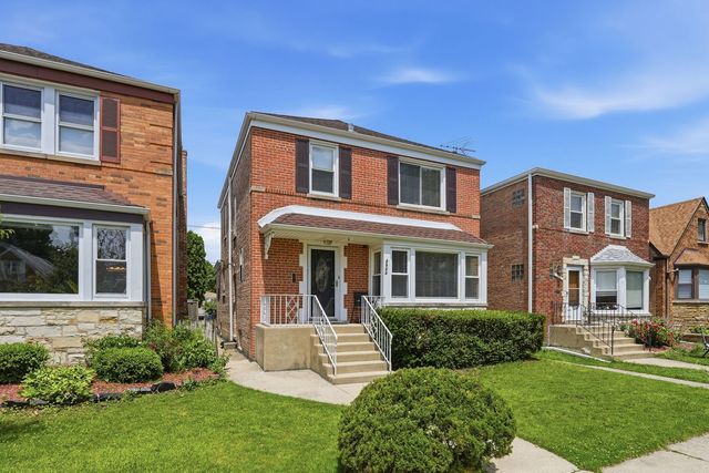 2924 W Jerome Street, Chicago, IL 60645