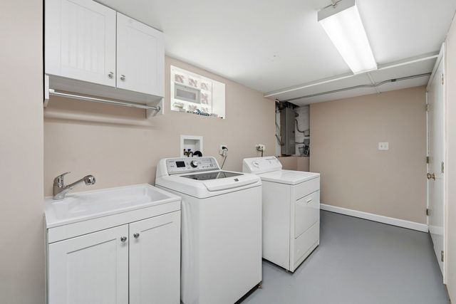 2924 W Jerome Street, Chicago, IL 60645