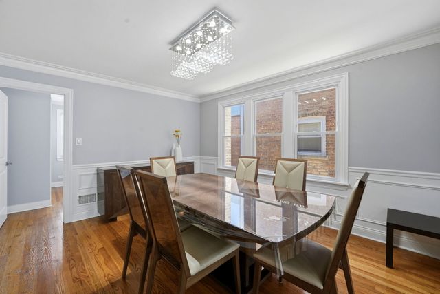 2924 W Jerome Street, Chicago, IL 60645