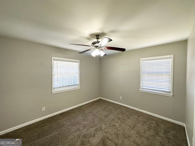 2566 NW Santa Barbara Drive, Atlanta, GA 30318