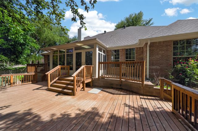 14317 Cedarwood Circle, Tyler, TX 75703