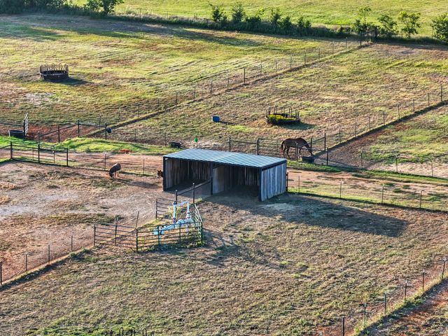711 County Road 701, Cleburne, TX 76031