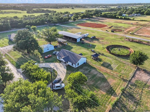 711 County Road 701, Cleburne, TX 76031