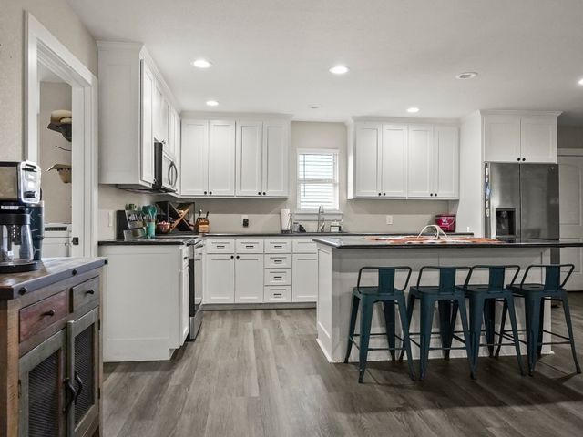 711 County Road 701, Cleburne, TX 76031