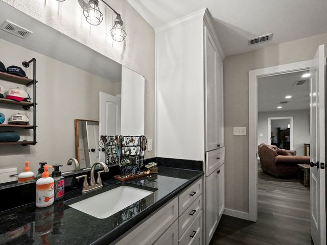 711 County Road 701, Cleburne, TX 76031