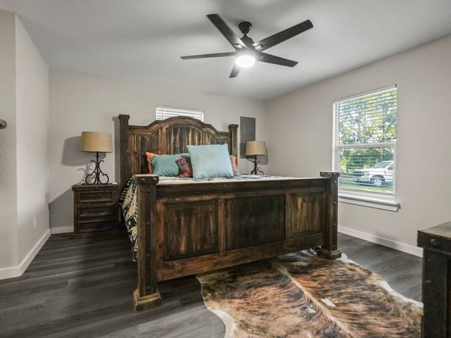 711 County Road 701, Cleburne, TX 76031