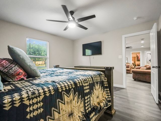 711 County Road 701, Cleburne, TX 76031