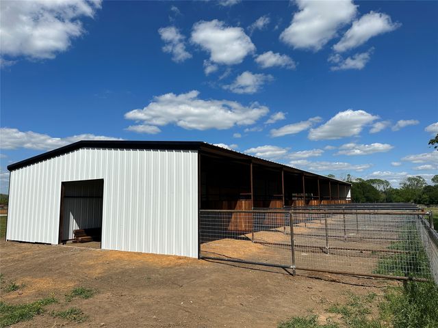 711 County Road 701, Cleburne, TX 76031