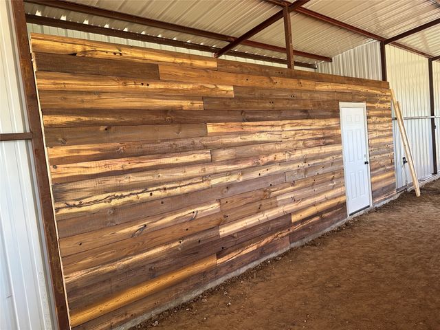 711 County Road 701, Cleburne, TX 76031