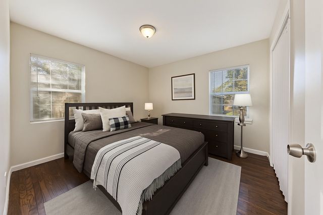 210 Old Mill Lane, Dallas, TX 75217