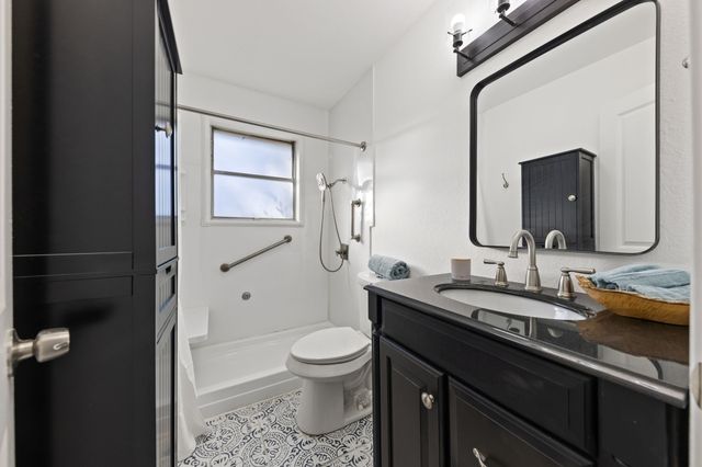 210 Old Mill Lane, Dallas, TX 75217