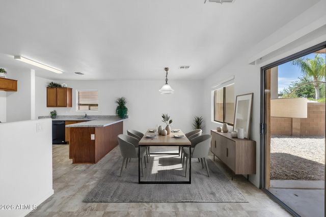 28609 N DOLOMITE Lane, San Tan Valley, AZ 85143