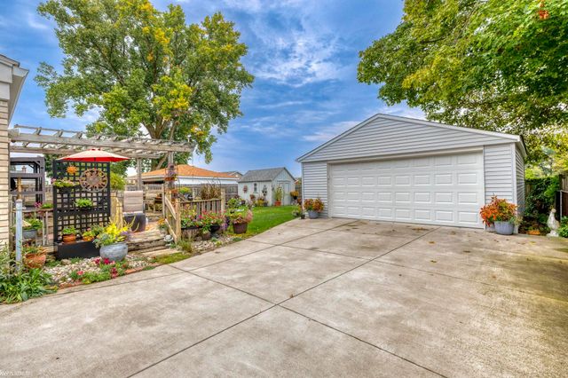 50484 Anders Street, Chesterfield Twp, MI 48047