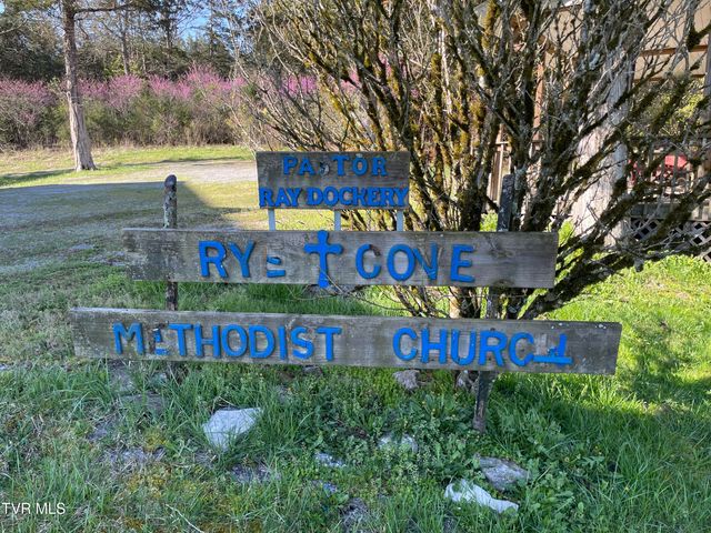 2662 Brick Church Road, Duffield, VA 24244