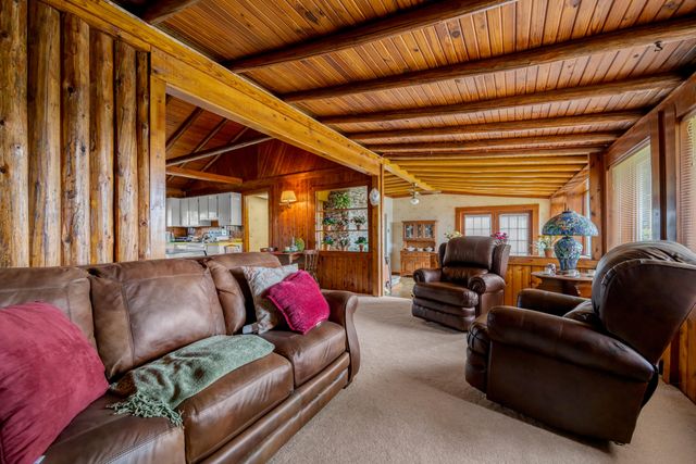 512 Chimney Rock Road, Harrodsburg, KY 40330