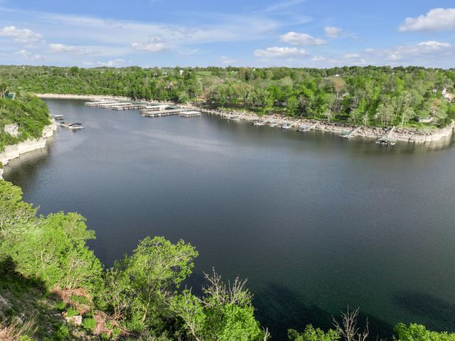 512 Chimney Rock Road, Harrodsburg, KY 40330