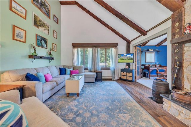 280 WOODWINDS RD, Callaway, VA 24067