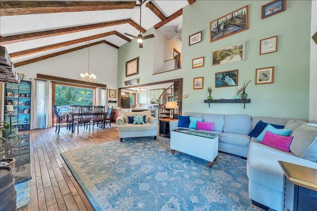 280 WOODWINDS RD, Callaway, VA 24067