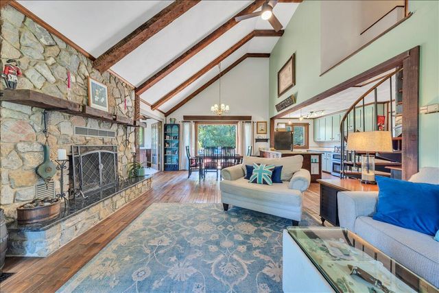 280 WOODWINDS RD, Callaway, VA 24067