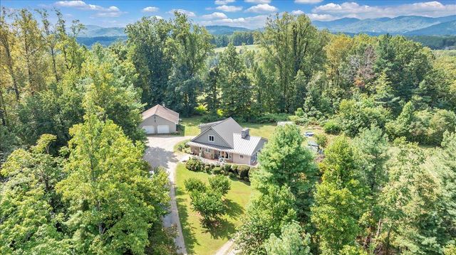 280 WOODWINDS RD, Callaway, VA 24067