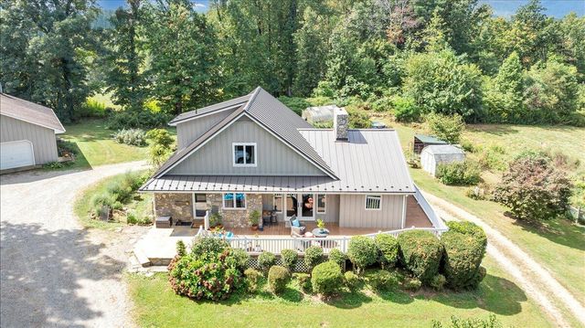 280 WOODWINDS RD, Callaway, VA 24067