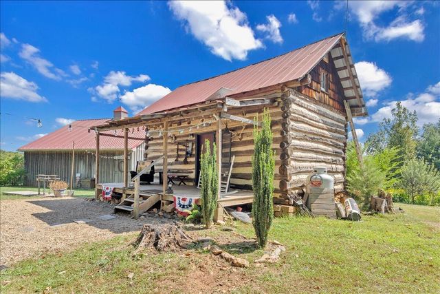280 WOODWINDS RD, Callaway, VA 24067