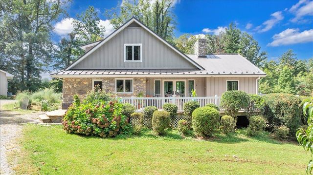 280 WOODWINDS RD, Callaway, VA 24067