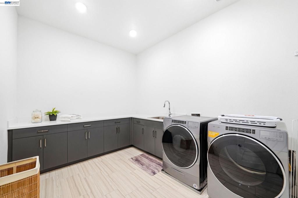 Image 36 of property listing at 45188 Tom Blalock St 301, Fremont, CA 94539