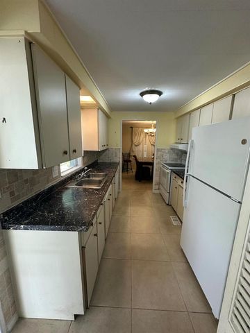 8261 E Club Road, Boca Raton, FL 33433