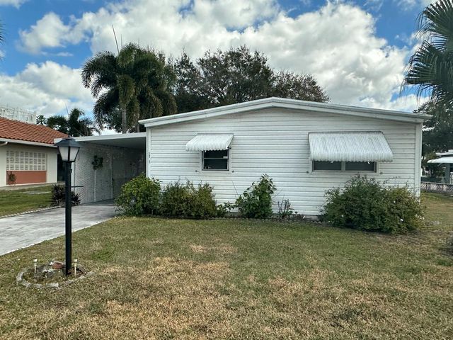 8261 E Club Road, Boca Raton, FL 33433