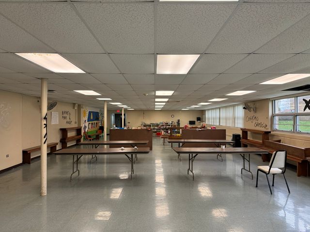 900 Elizabeth Street, Antioch, IL 60002