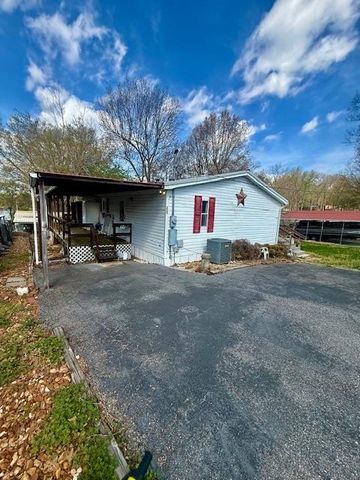 220 Sullivan Drive, Springville, TN 38256