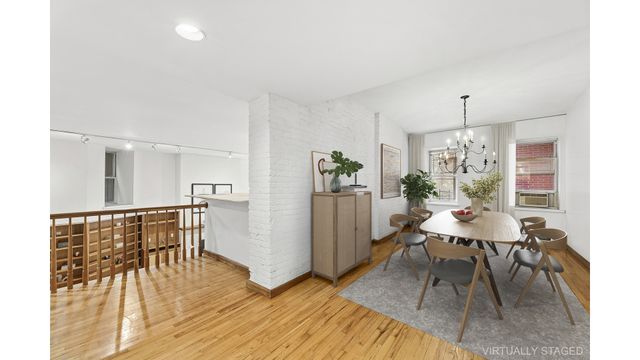 622 Greenwich St Apt 1D, New York City, NY 10014