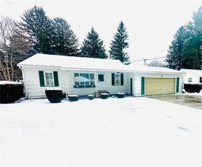 6 Locust Street, Bath, NY 14810