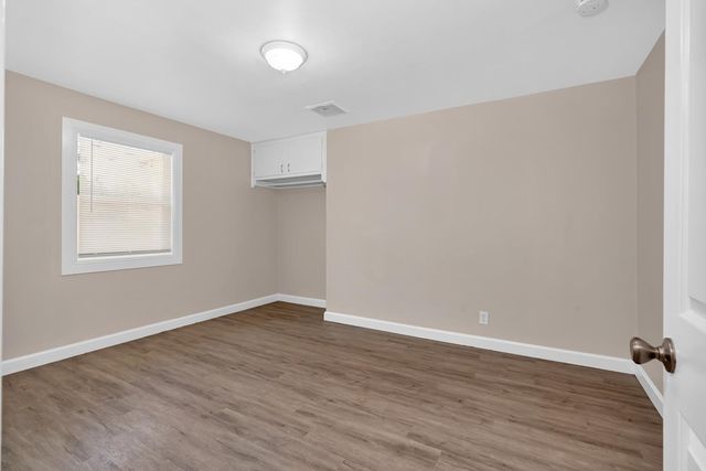 1013 E Garland, Fresno, CA 93704